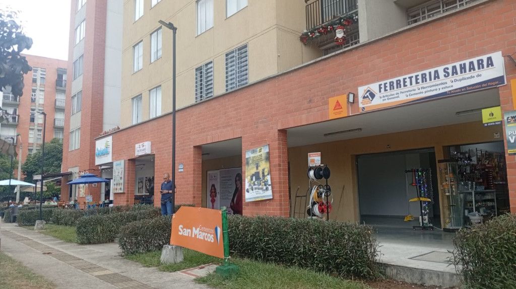 Local en arriendo Valle Del Cauca Cali Conjunto Residencial Ambar 55 m2 Habitaciones 0 Baños 1 Garajes 0 Precio $3500000