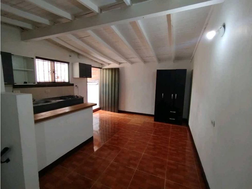 Apartaestudio en arriendo Antioquia Medellín Granada 40 m2 Habitaciones 0 Baños 1 Garajes 0 Precio $1450000
