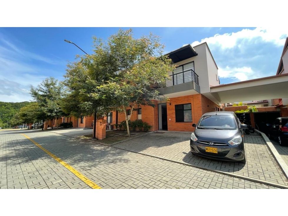 Casa en arriendo Risaralda Pereira Pereira 165 m2 Habitaciones 3 Baños 3 Garajes 3 Precio $5200000