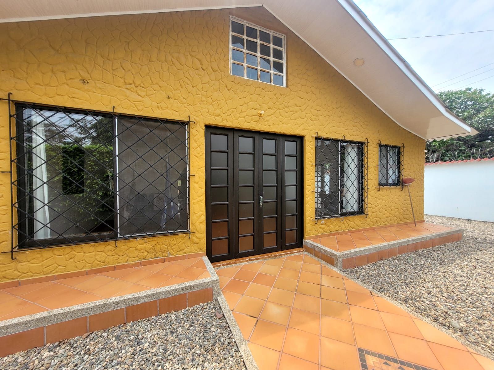 Casa Campestre en venta Meta Villavicencio Br Rincon Del Buque 645 m2 Habitaciones 3 Baños 2 Garajes 2 Precio $460000000