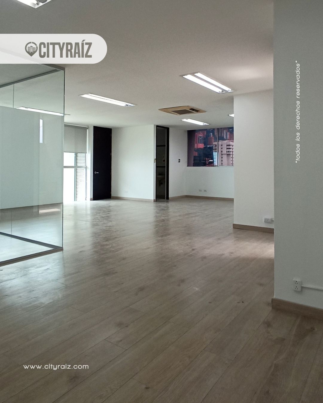 Oficina en arriendo Antioquia Medellín Los Balsos No2 97 m2 Habitaciones 0 Baños 2 Garajes 3 Precio $11000000