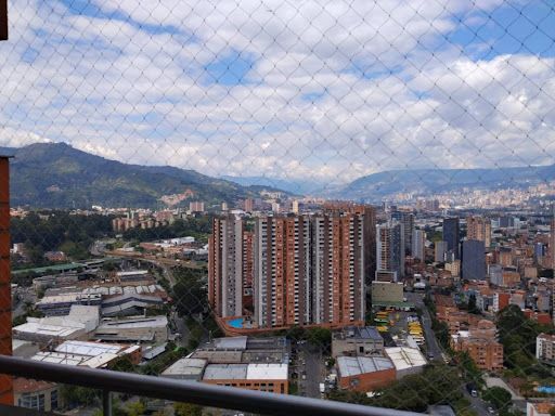 Apartamento en arriendo Antioquia Sabaneta Tres Esquinas 70 m2 Habitaciones 3 Baños 2 Garajes 1 Precio $2700000