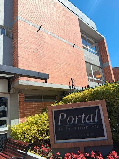 Casa en venta Cundinamarca Bogotá San Antonio Nor - Occidental 82 m2 Habitaciones 4 Baños 2 Garajes 1 Precio $420000000