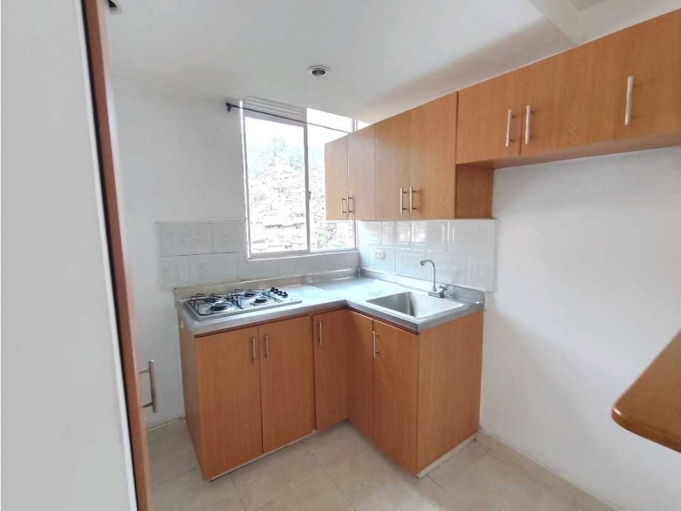 Apartamento en arriendo Antioquia Medellín Urbanizacion Loyola 38 m2 Habitaciones 2 Baños 1 Garajes 0 Precio $1600000