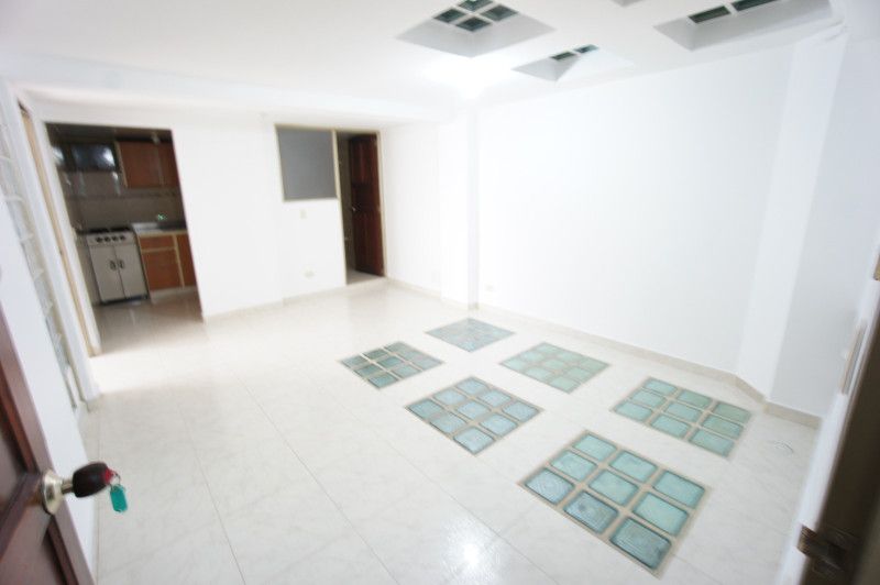 Apartaestudio en arriendo Cundinamarca Bogotá Florida Blanca Norte 40 m2 Habitaciones 1 Baños 1 Garajes 0 Precio $1300000