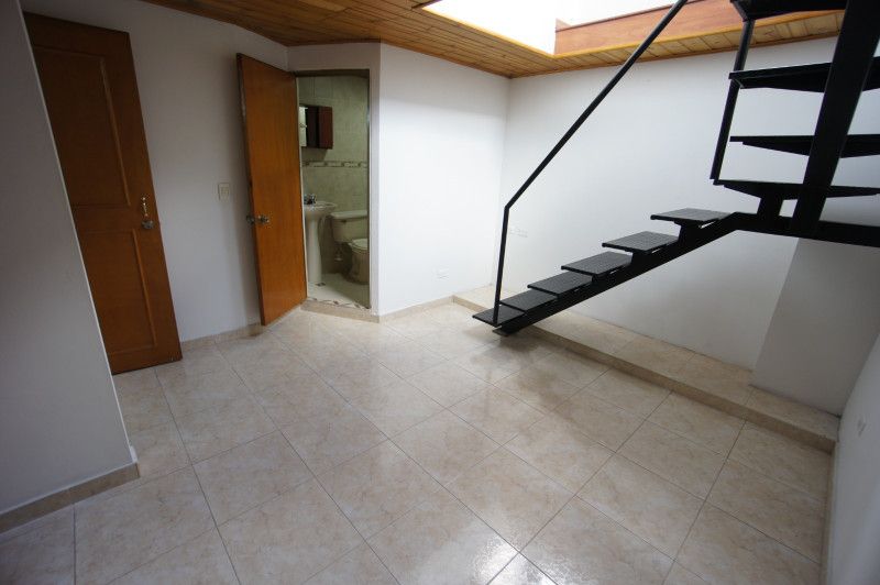 Apartaestudio en arriendo Cundinamarca Bogotá Florida Blanca Norte 40 m2 Habitaciones 1 Baños 1 Garajes 0 Precio $1300000