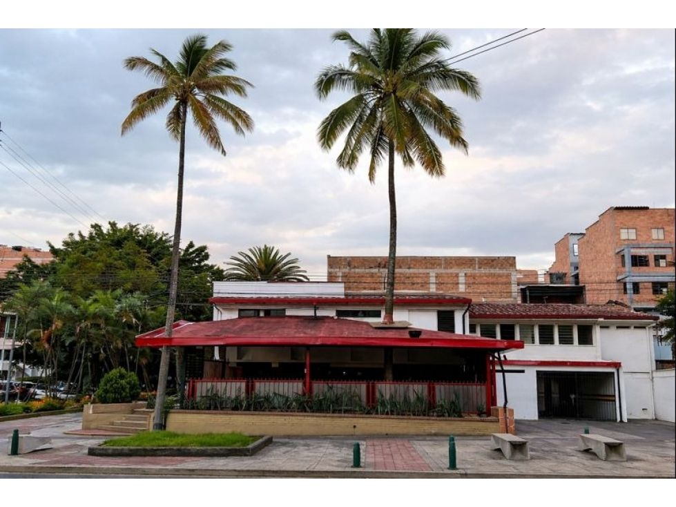 Bodega en arriendo Antioquia Medellín Belen 1250 m2 Habitaciones 0 Baños 3 Garajes 5 Precio $101500000