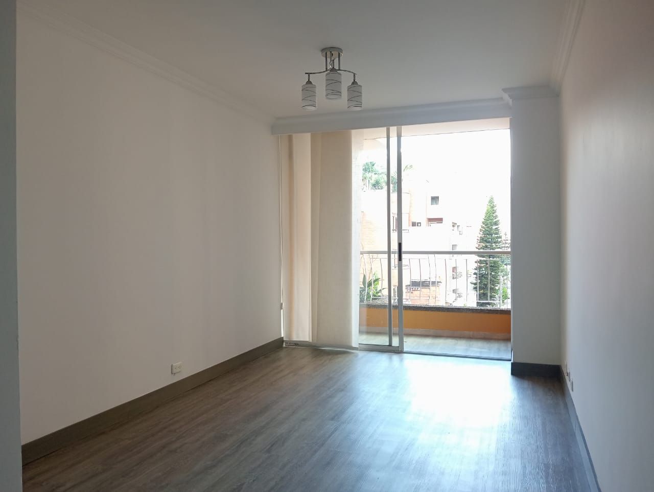 Apartamento en arriendo Antioquia Medellín Laureles 75 m2 Habitaciones 2 Baños 2 Garajes 1 Precio $3600000