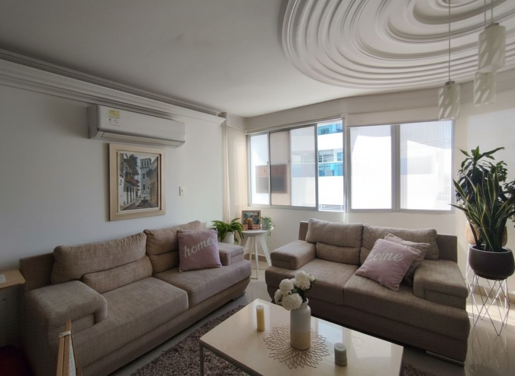 Apartamento en arriendo Bolívar Cartagena Manga 120 m2 Habitaciones 3 Baños 3 Garajes 1 Precio $4300000