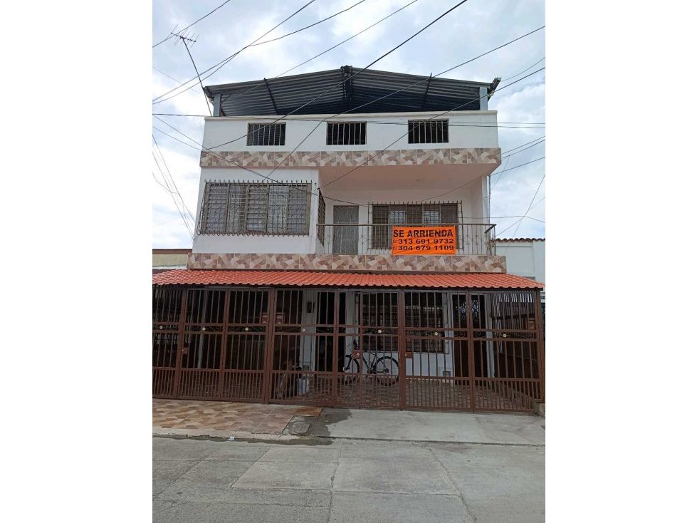 Casa en arriendo Valle Del Cauca Palmira Recreo 120 m2 Habitaciones 5 Baños 2 Garajes 1 Precio $1620000