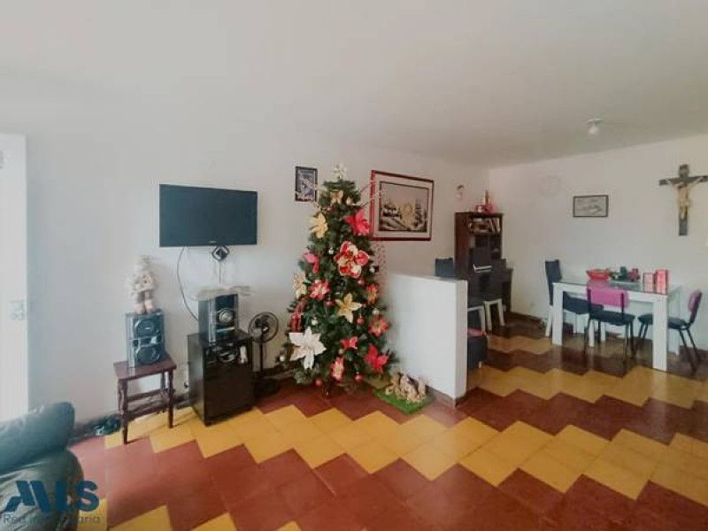 Casa en venta Antioquia Medellín Campo Valdes No1 112 m2 Habitaciones 2 Baños 1 Garajes 0 Precio $550000000