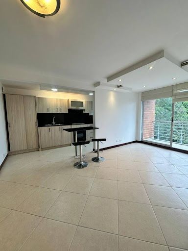 Apartamento en arriendo Antioquia Medellín Castropol 85 m2 Habitaciones 2 Baños 2 Garajes 1 Precio $3400000