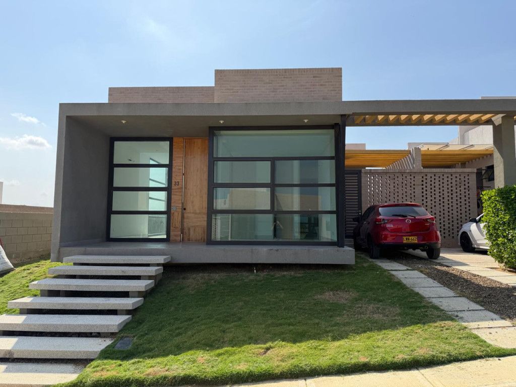 Casa en arriendo Atlántico Tubará Tubará 117 m2 Habitaciones 3 Baños 2 Garajes 2 Precio $2400000