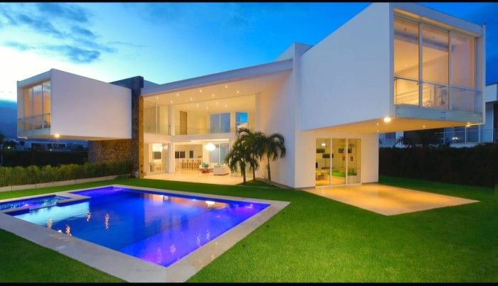 Casa en venta Valle Del Cauca Cali Cali 450 m2 Habitaciones 5 Baños 6 Garajes 6 Precio $5950000000