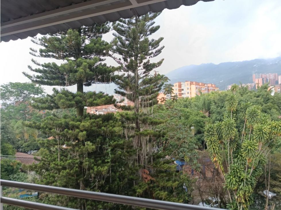 Apartamento en venta Antioquia Envigado Suramericana 72 m2 Habitaciones 3 Baños 2 Garajes 1 Precio $450000000