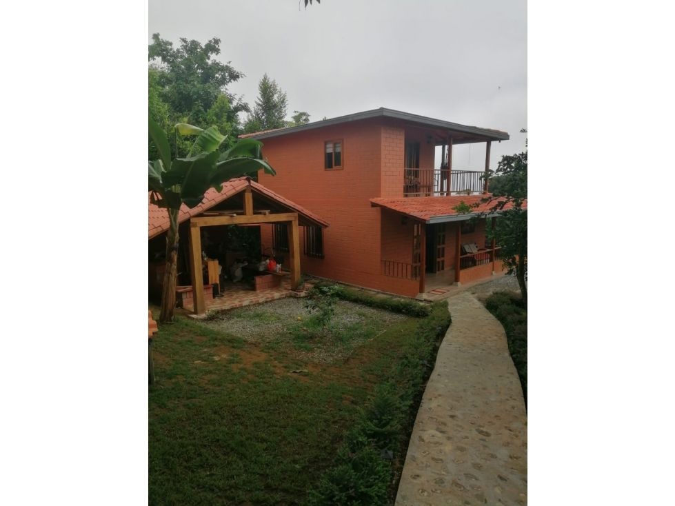 Casa en venta Antioquia Valparaíso Valparaíso 135 m2 Habitaciones 2 Baños 2 Garajes 2 Precio $470000000