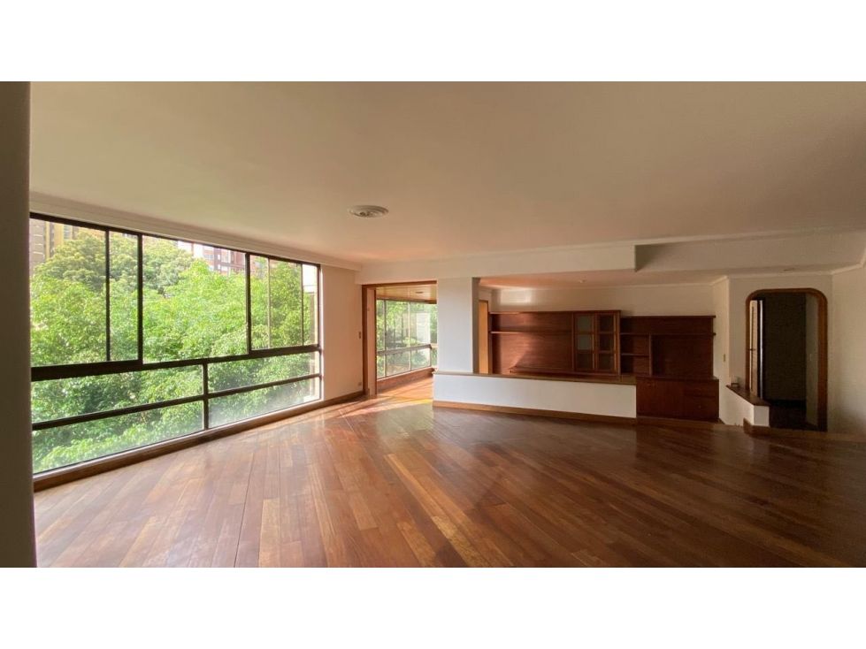 Apartamento en venta Antioquia Medellín Colombia 250 m2 Habitaciones 4 Baños 3 Garajes 2 Precio $1527000000