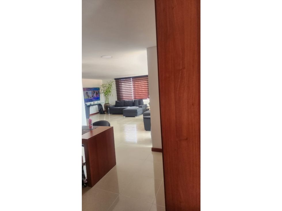 Apartamento en venta Antioquia Envigado Jardines 126 m2 Habitaciones 3 Baños 2 Garajes 2 Precio $800000000