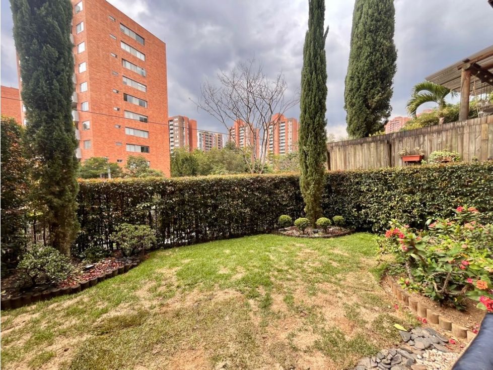 Casa en venta Antioquia Envigado Loma Del Atravesado 164 m2 Habitaciones 3 Baños 3 Garajes 2 Precio $1300000000