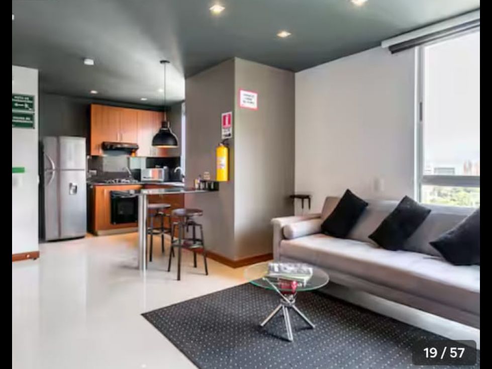 Apartaestudio en venta Antioquia Medellín El Poblado 70 m2 Habitaciones 1 Baños 2 Garajes 1 Precio $750000000