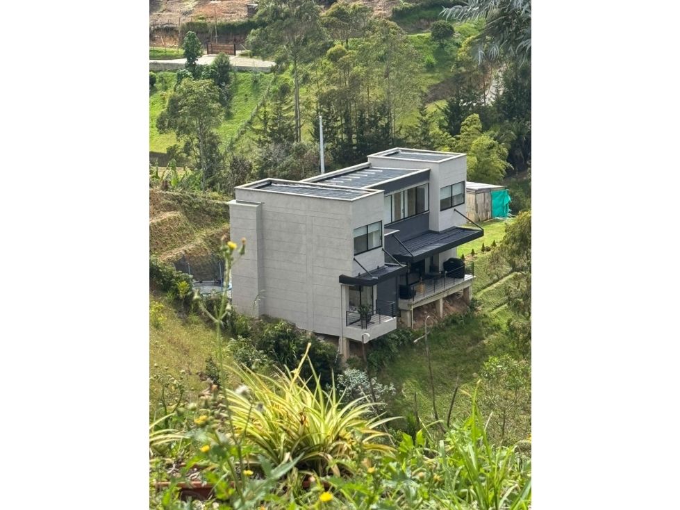 Casa Campestre en venta Antioquia San Vicente San Vicente Ferrer 300 m2 Habitaciones 3 Baños 8 Garajes 4 Precio $1800000000