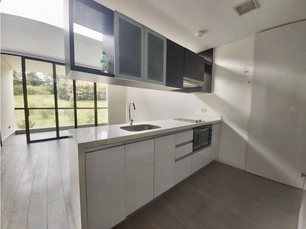 Apartamento en venta Antioquia El Retiro El Retiro 66 m2 Habitaciones 1 Baños 2 Garajes 1 Precio $630000000