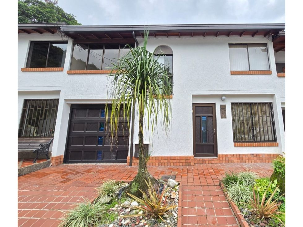Casa en venta Antioquia Envigado Alcalá 145 m2 Habitaciones 4 Baños 2 Garajes 2 Precio $825000000