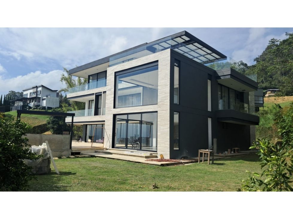 Casa Campestre en venta Antioquia La Estrella San José Meleguindo 800 m2 Habitaciones 6 Baños 5 Garajes 2 Precio $4200000000