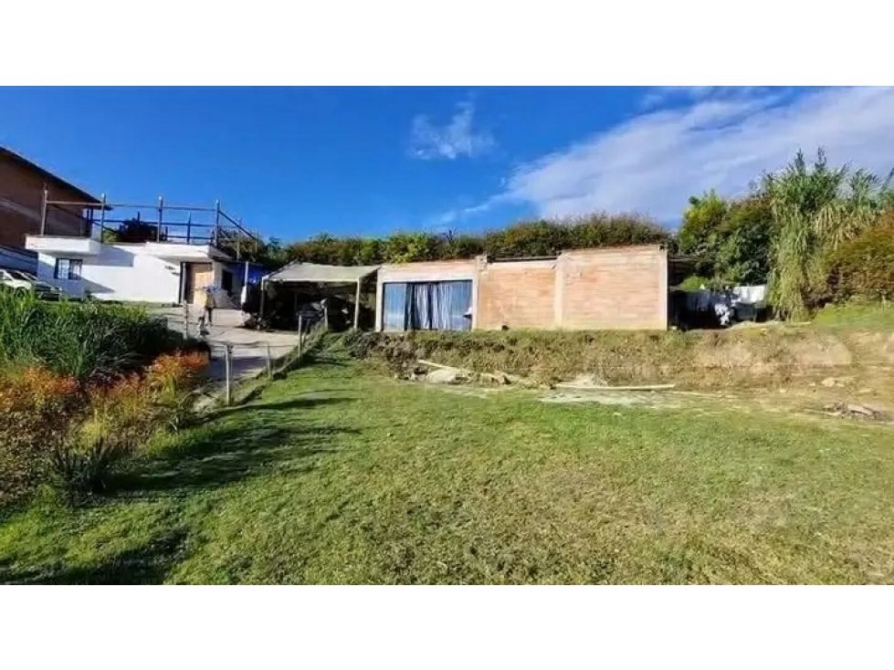 Lote en venta Antioquia El Carmen De Viboral El Carmen De Viboral 75 m2 Habitaciones 0 Baños 1 Garajes 2 Precio $300000000