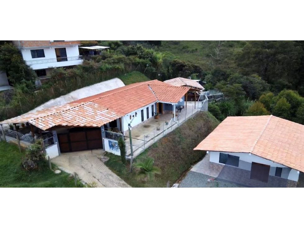 Casa Campestre en venta Antioquia Medellín La Candelaria 90 m2 Habitaciones 3 Baños 2 Garajes 2 Precio $450000000
