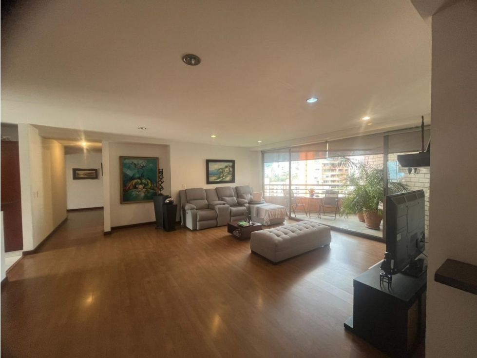 Apartamento en arriendo o venta Antioquia Medellín Astorga 189 m2 Habitaciones 2 Baños 4 Garajes 2 Precio venta $1400000000 Precio arriendo $9000000