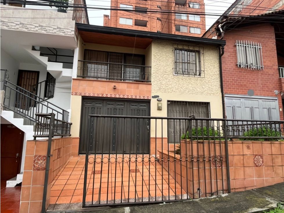Casa en venta Antioquia Envigado Trianon 120 m2 Habitaciones 4 Baños 2 Garajes 1 Precio $800000000