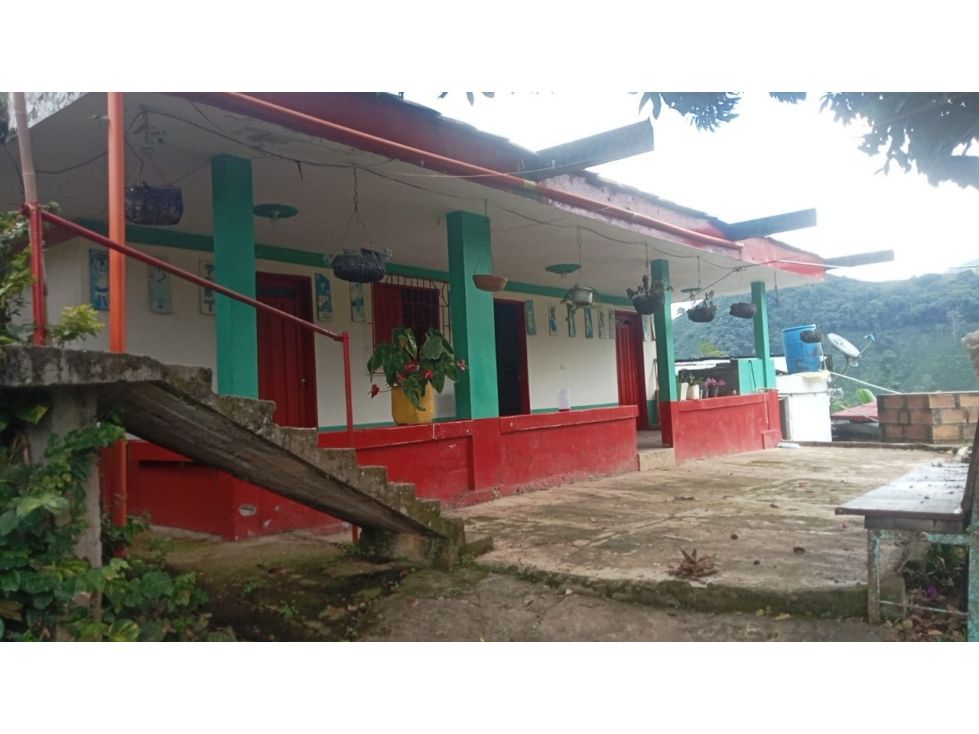 Finca en venta Antioquia Andes Andes 280 m2 Habitaciones 6 Baños 3 Garajes 4 Precio $500000000