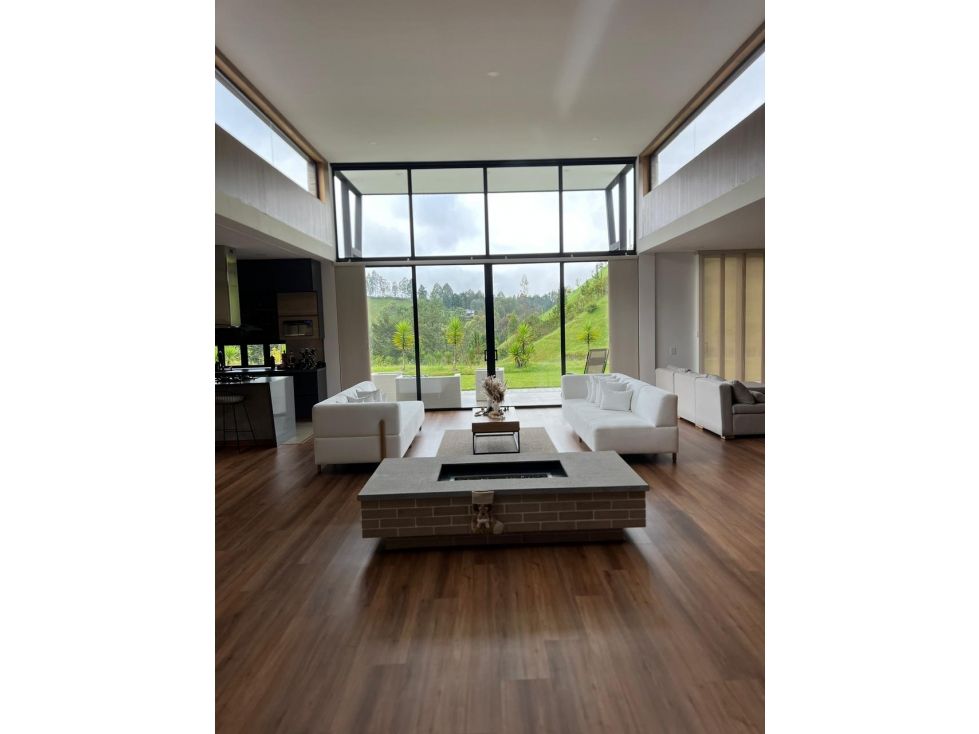 Casa Campestre en venta Antioquia El Retiro El Retiro 345 m2 Habitaciones 5 Baños 5 Garajes 3 Precio $3000000000