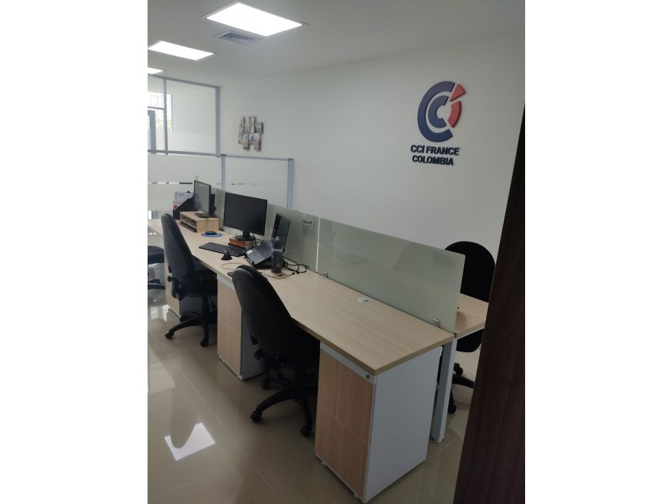 Oficina en venta Antioquia Medellín Astorga 50 m2 Habitaciones 0 Baños 0 Garajes 1 Precio $660000000