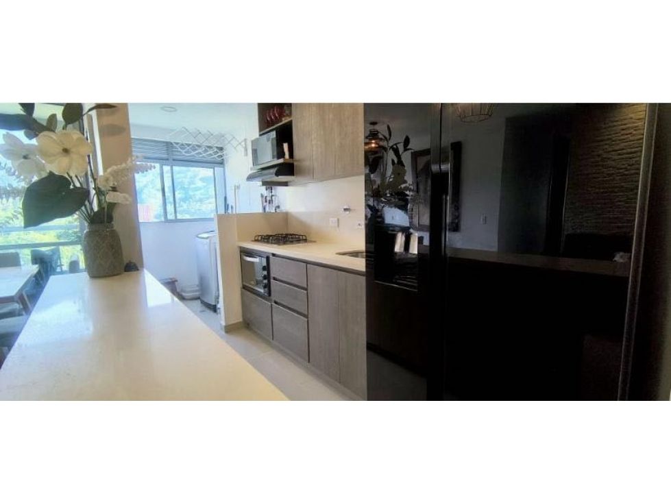 Apartamento en venta Antioquia Envigado Zona Centro 70 m2 Habitaciones 3 Baños 2 Garajes 1 Precio $540000000