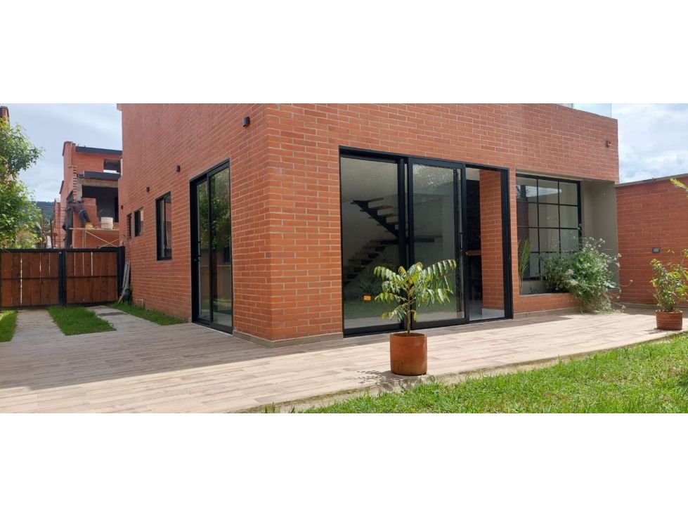 Casa en venta Antioquia El Retiro El Retiro 257 m2 Habitaciones 4 Baños 4 Garajes 3 Precio $1250000000