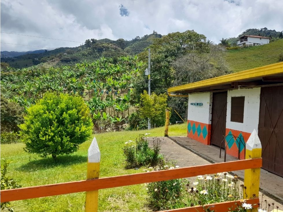 Finca en venta Antioquia Jardín Jardín 230 m2 Habitaciones 3 Baños 3 Garajes 10 Precio $650000000