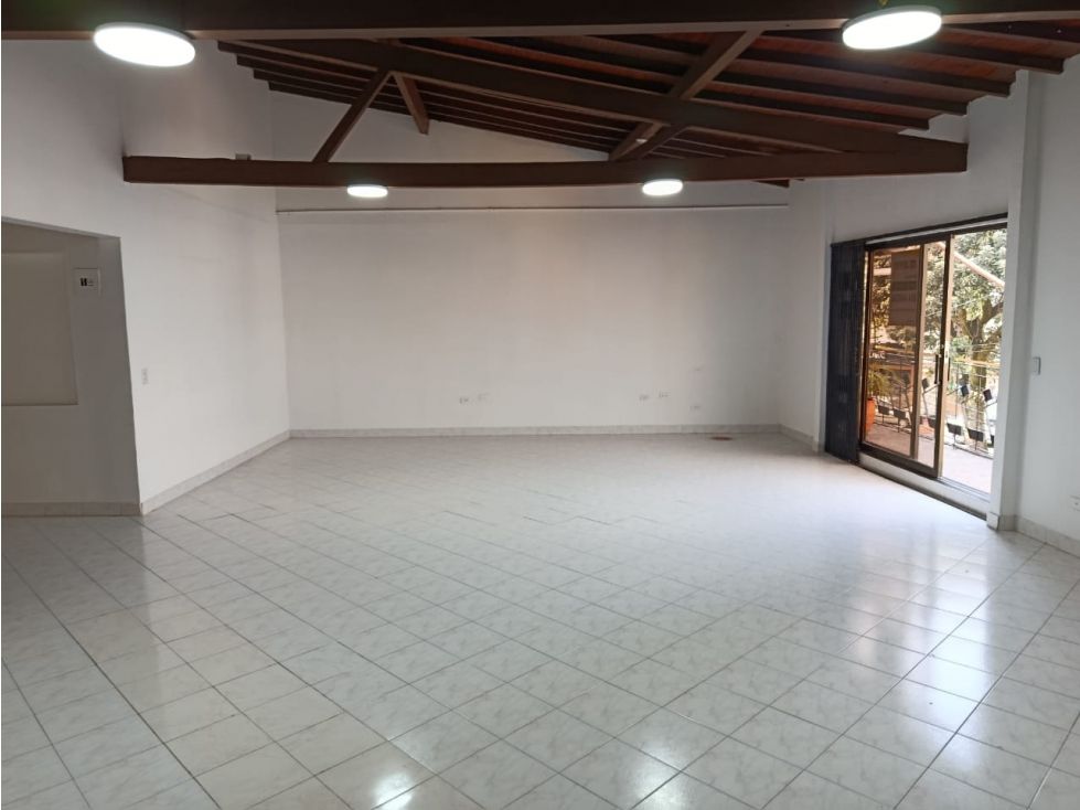 Apartamento en arriendo Antioquia Envigado Bucarest 130 m2 Habitaciones 2 Baños 3 Garajes 0 Precio $4000000