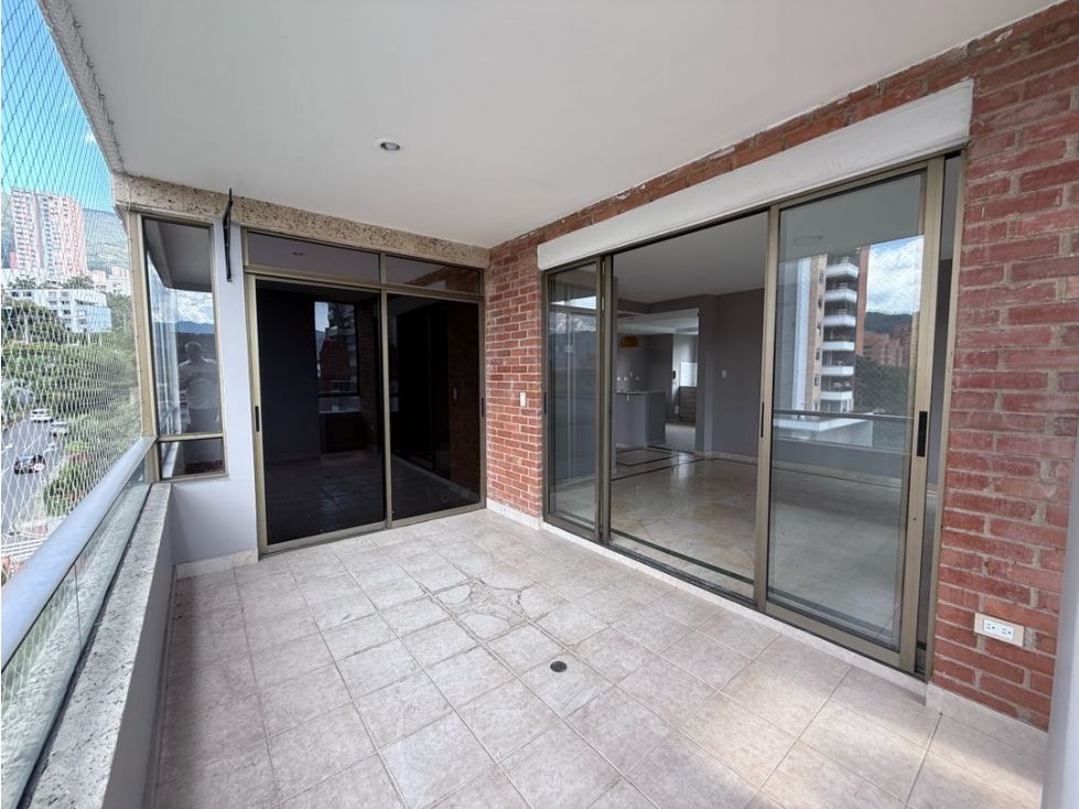 Apartamento en venta Antioquia Medellín Alejandria 215 m2 Habitaciones 3 Baños 3 Garajes 4 Precio $1450000000