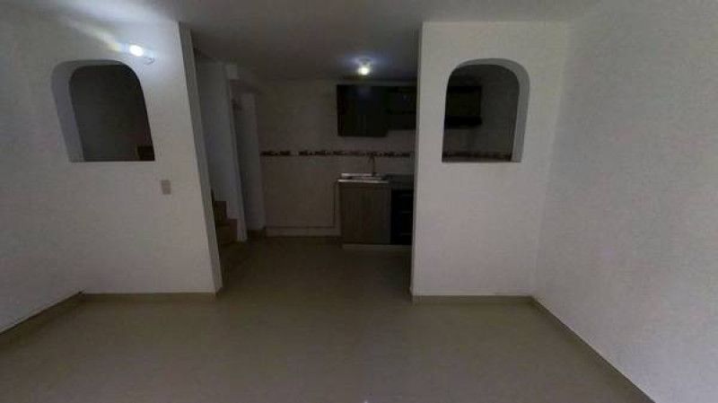 Casa en venta Cundinamarca Bogotá Campo Alegre 51 m2 Habitaciones 3 Baños 1 Garajes 0 Precio $233000000