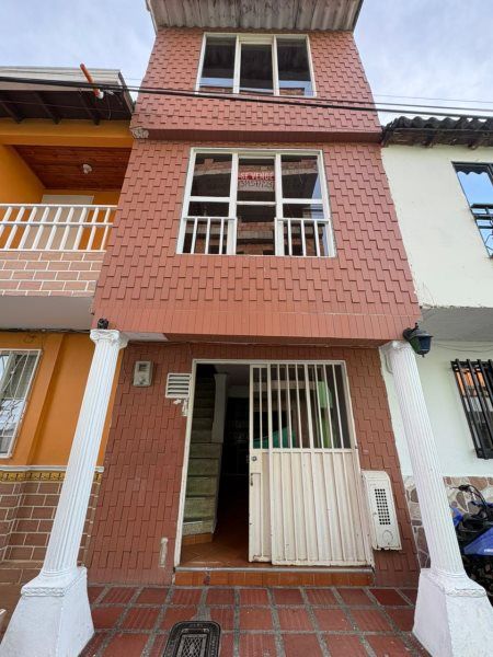 Casa en venta Antioquia Peñol Peñol 89 m2 Habitaciones 4 Baños 1 Garajes 0 Precio $230000000