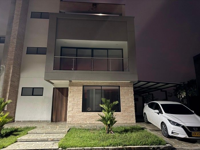 Casa en venta Valle Del Cauca Jamundí Ciudad Alfaguara 0 m2 Habitaciones 3 Baños 2 Garajes 2 Precio $990000000