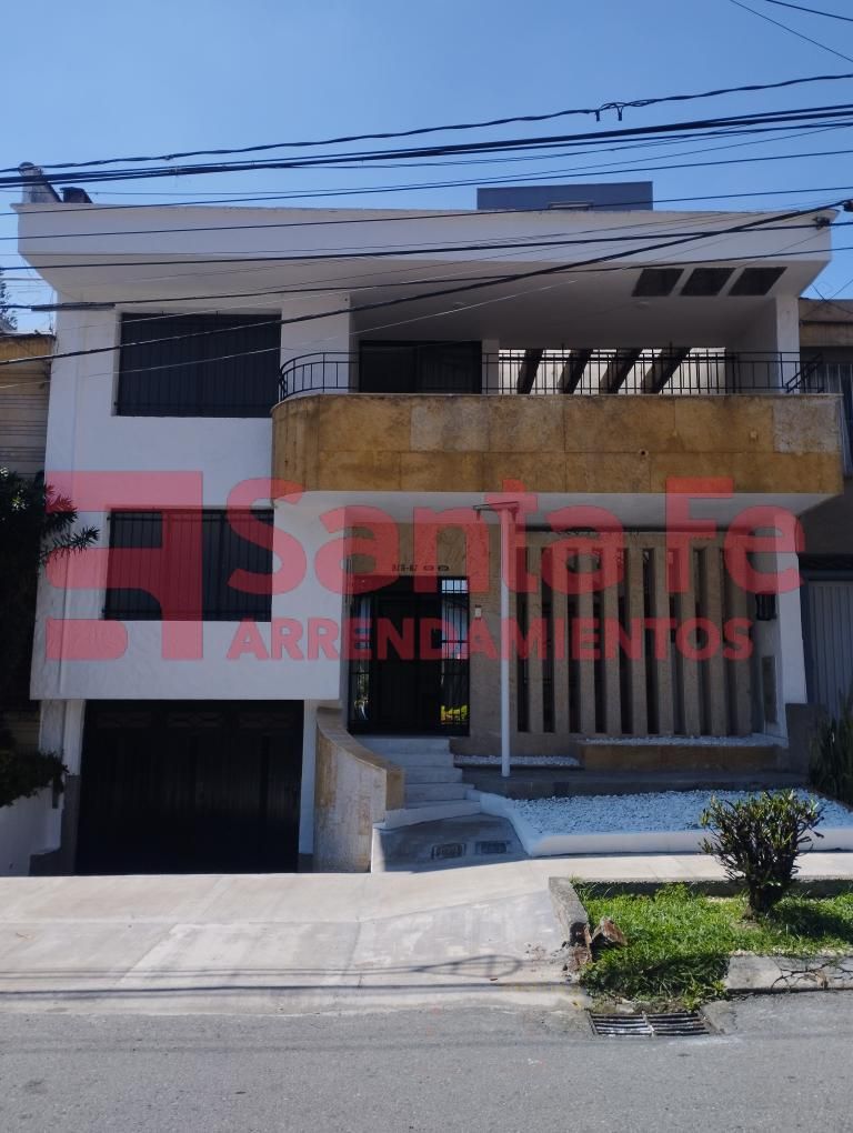 Apartaestudio en arriendo Antioquia Medellín Simon Bolivar 163 m2 Habitaciones 3 Baños 3 Garajes 0 Precio $3700000