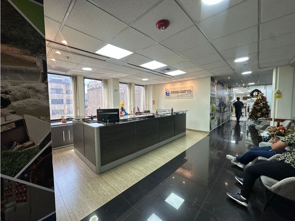 Oficina en venta Antioquia Medellín La Candelaria 707 m2 Habitaciones 0 Baños 0 Garajes 8 Precio $4000000000