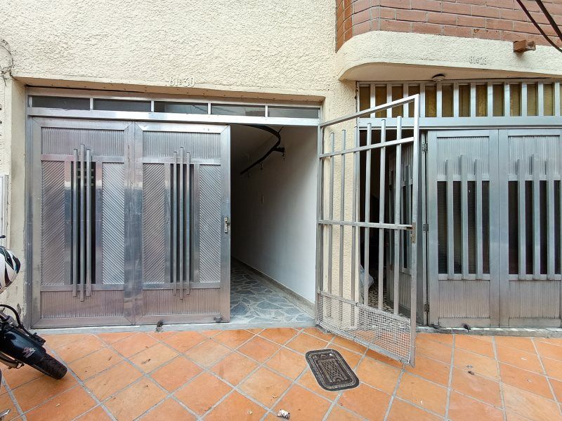 Casa en arriendo Antioquia Medellín Altavista 90 m2 Habitaciones 3 Baños 2 Garajes 1 Precio $2300000