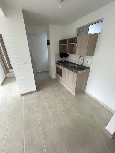 Apartamento en arriendo Antioquia Medellín Santa Rosa De Lima 60 m2 Habitaciones 3 Baños 2 Garajes 1 Precio $2500000