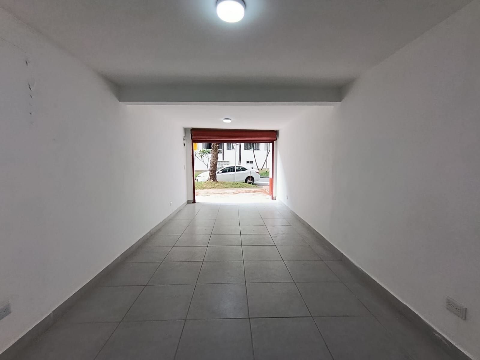 Local en arriendo Antioquia Medellín Los Colores 35 m2 Habitaciones 0 Baños 1 Garajes 0 Precio $2500000