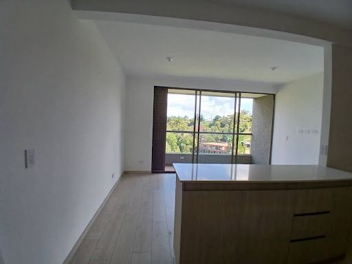 Apartamento en arriendo Antioquia Rionegro San Antonio 58 m2 Habitaciones 2 Baños 2 Garajes 1 Precio $2400000