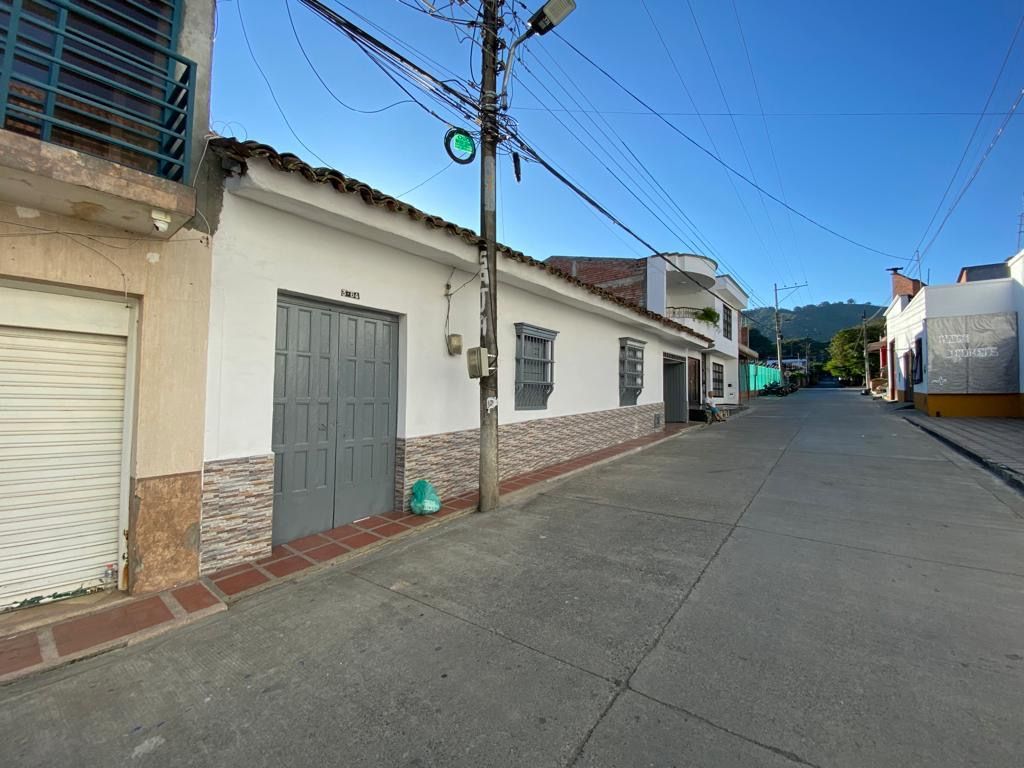 Casa en venta Valle Del Cauca Andalucía El Centro 250 m2 Habitaciones 3 Baños 2 Garajes 1 Precio $420000000